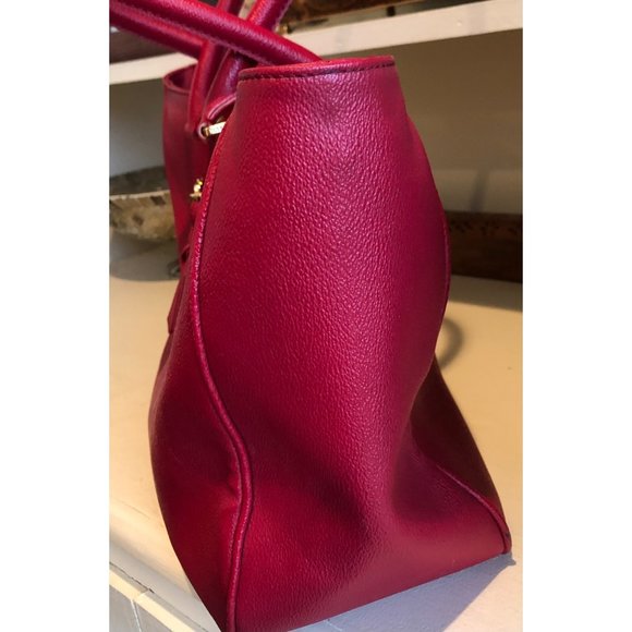 **SOLD***TORY BURCH Large Red Leather Tote Handbag Shoulder Bag Gold Hardware - Picture 5 of 16